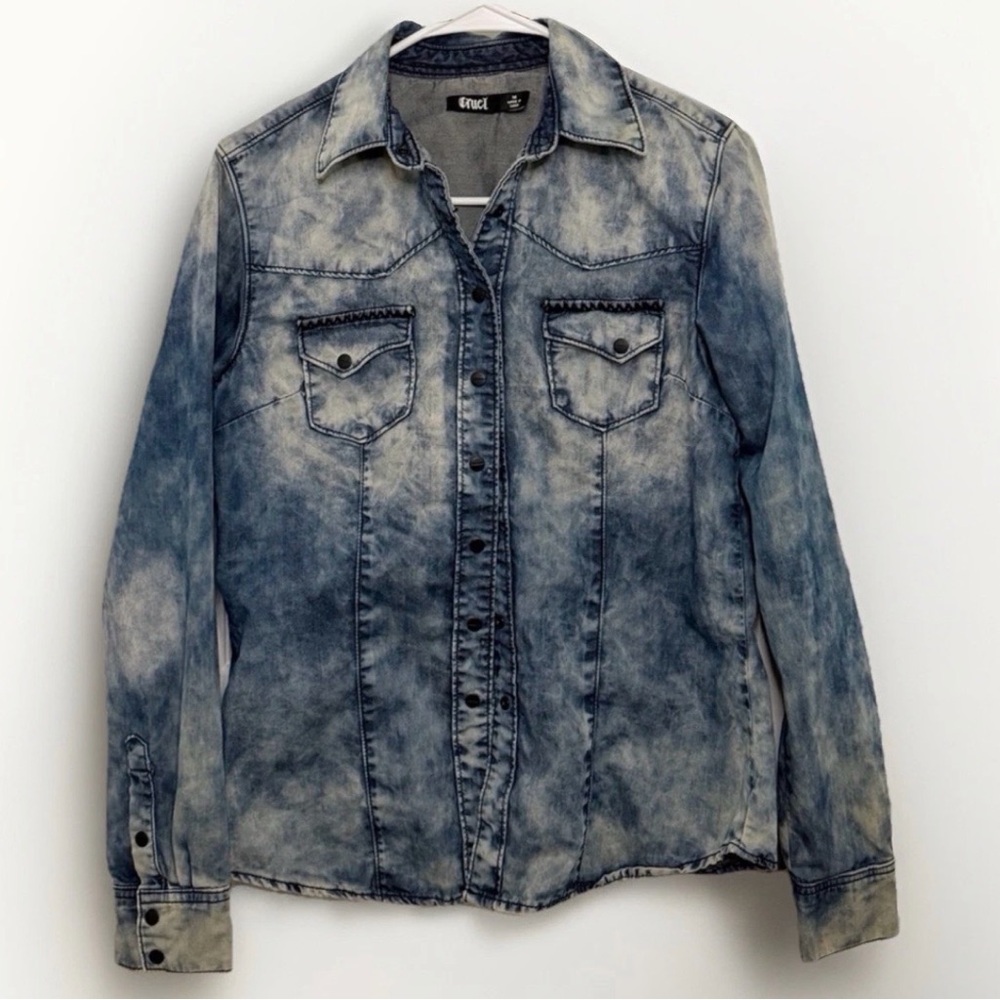 Cruel Acid Wash Denim Western Pearl Snap Shirt Size Medium